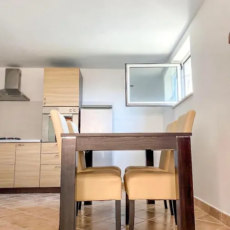 Apartment Central