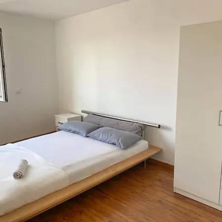 Central Apartment Makarska